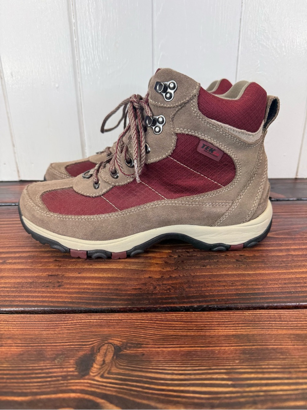 L.L. Bean Women’s Tek 2.5 PrimaLoft Waterproof Hiking Boots Brown Red Size 9 M